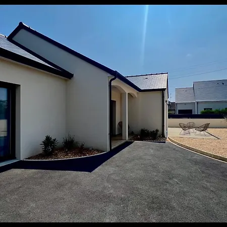 Mart, Martin De Brehal, 500m De La Apartamento